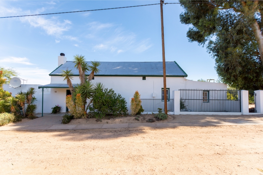 4 Bedroom Property for Sale in Aurora Western Cape